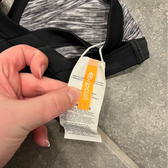 NWOT Rip Curl Bikini Top - Picture 3 of 3